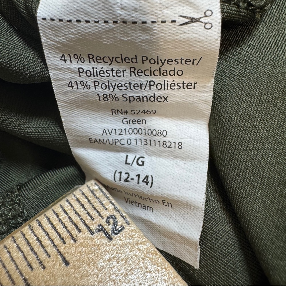 Avia Green High Rise Capri Leggings with Side Pockets Size Large 12/14 - Picture 5 of 16